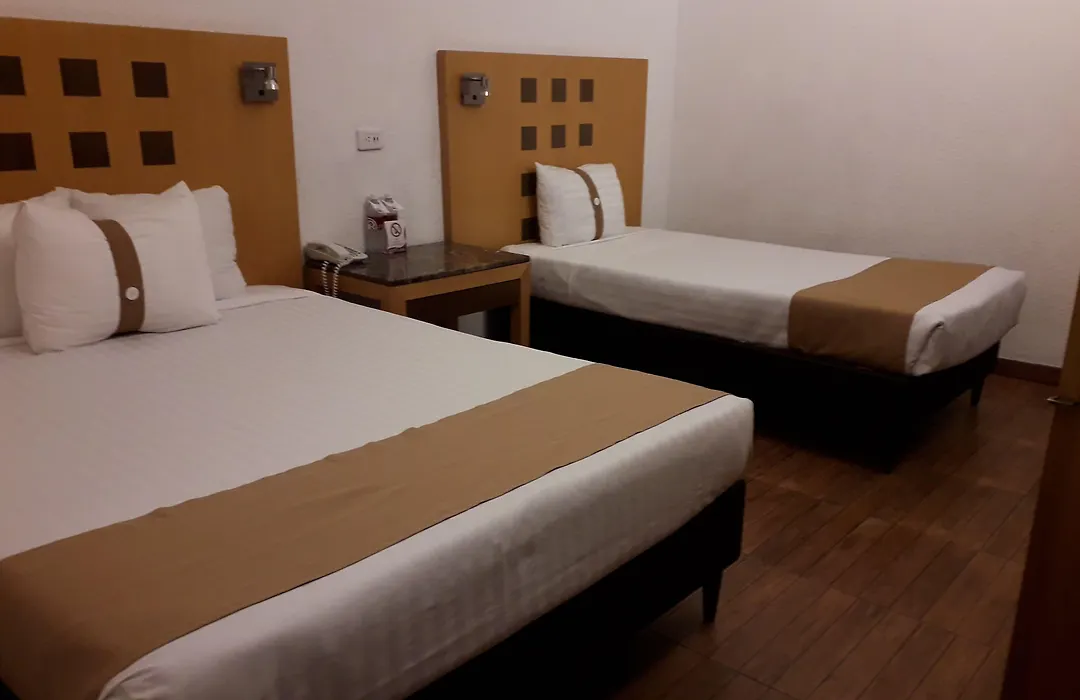 Hotel Napoles-1